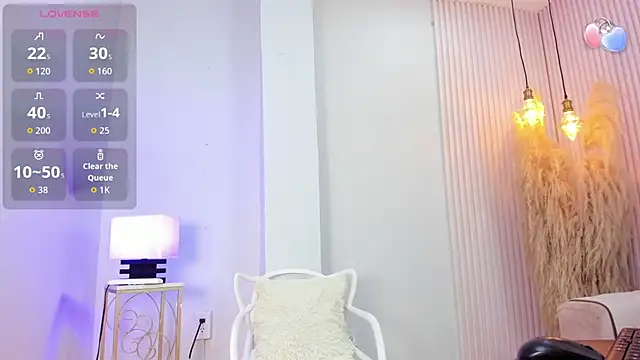 Snapshot of alana_rossetti chatting on March 13, 2026, 12:32 pm alana rossetti online show from March 13, 2026, 12:32 pm