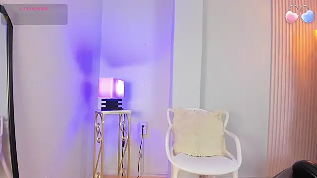 alana rossetti online show from August 1, 2026, 2:42 am