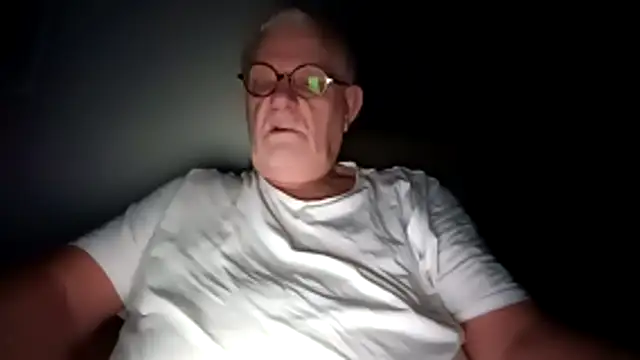 Snapshot of hanshwmenm001 chatting on January 26, 2025, 5:56 am hanshwmenm001 online show from January 26, 2025, 5:56 am