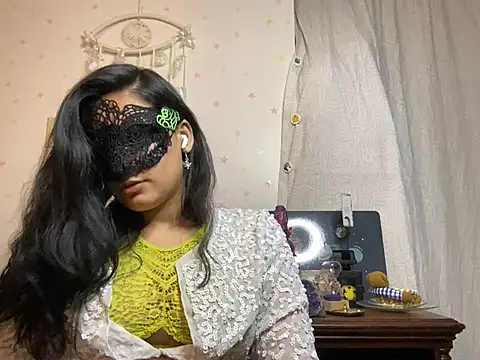desiiiinigal online show from June 15, 2026, 6:24 am