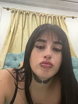 Snapshot of Girl_milk7 chatting on March 18, 2025, 6:50 am Girl milk7 online show from March 18, 2025, 6:50 am