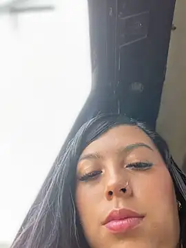 Im-Allysoon online show from January 30, 2025, 5:28 pm