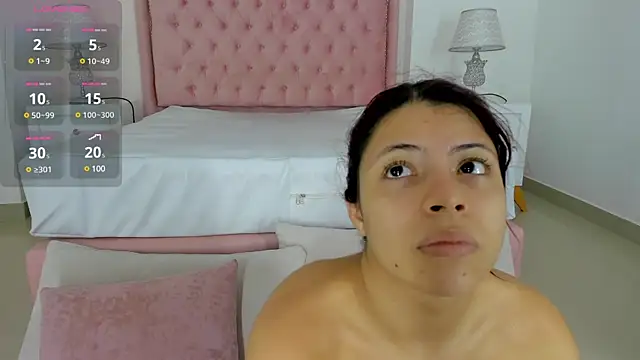 Kendall  Fox online show from February 17, 2025, 5:36 am