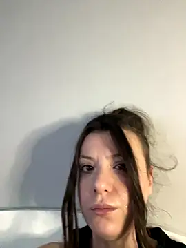 bunnythetailor online show from November 8, 2025, 8:51 am