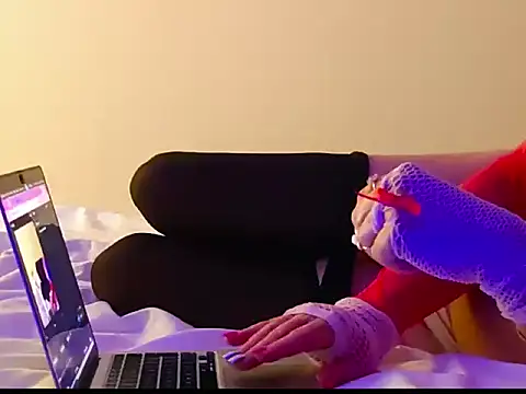 Cucked Sissy Bitch online show from February 10, 2026, 9:47 pm