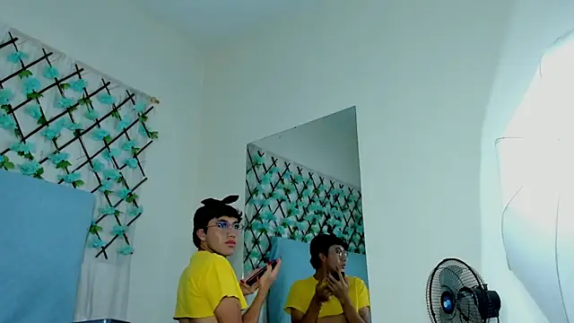 Snapshot of LaelVira_2 chatting on February 7, 2025, 9:58 am LaelVira 2 online show from February 7, 2025, 9:58 am