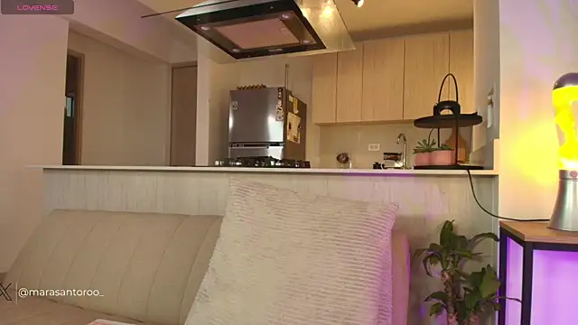 Mara Santoro online show from March 14, 2026, 12:22 pm