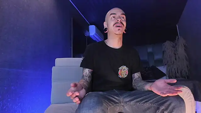 Snapshot of kaletattoo chatting on March 1, 2026, 10:59 am kaletattoo online show from March 1, 2026, 10:59 am