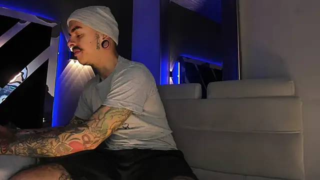 Snapshot of kaletattoo chatting on February 23, 2026, 11:11 am kaletattoo online show from February 23, 2026, 11:11 am