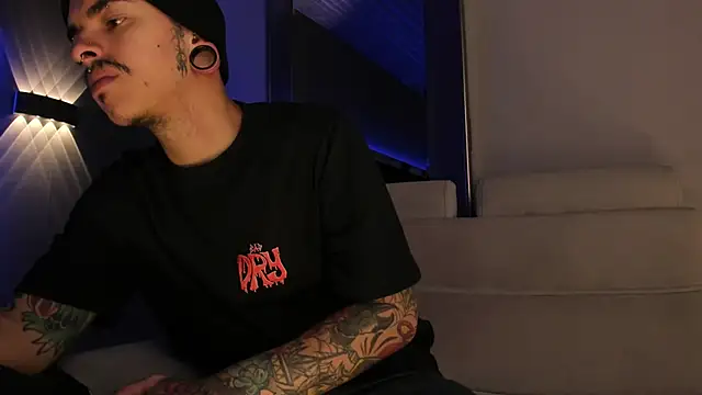 Snapshot of kaletattoo chatting on February 5, 2026, 11:06 am kaletattoo online show from February 5, 2026, 11:06 am