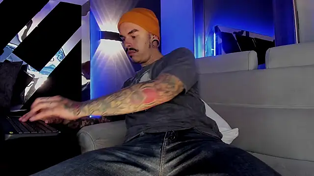 Snapshot of kaletattoo chatting on March 20, 2026, 11:11 am kaletattoo online show from March 20, 2026, 11:11 am