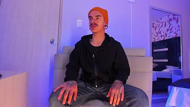 Snapshot of kaletattoo chatting on March 3, 2026, 9:16 am kaletattoo online show from March 3, 2026, 9:16 am