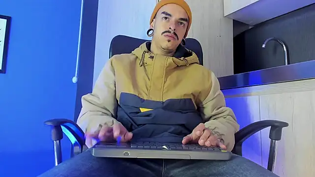 Snapshot of kaletattoo chatting on March 18, 2026, 11:13 am kaletattoo online show from March 18, 2026, 11:13 am