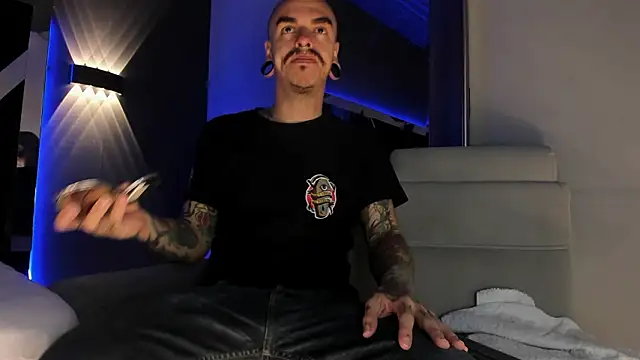 Snapshot of kaletattoo chatting on February 18, 2026, 11:17 am kaletattoo online show from February 18, 2026, 11:17 am