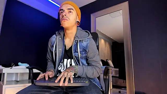 kaletattoo online show from January 10, 2026, 11:05 am