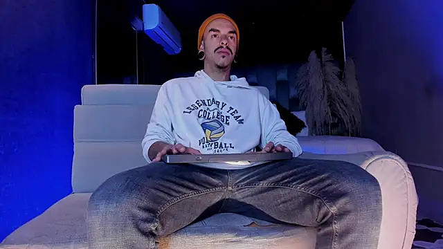 Snapshot of kaletattoo chatting on March 14, 2026, 11:16 am kaletattoo online show from March 14, 2026, 11:16 am