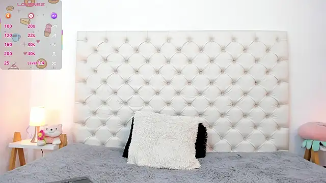 esmeralda06 online show from January 8, 2026, 4:35 pm