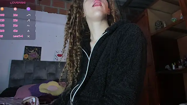 Isangel  online show from October 1, 2025, 3:11 am