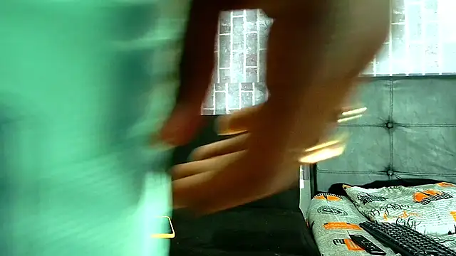 alejo 21cmm online show from February 12, 2025, 3:07 am