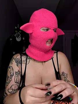 goblingirl888 online show from September 24, 2025, 9:16 am