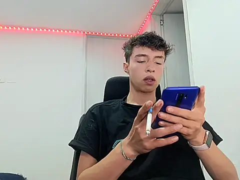 Juanmres online show from September 26, 2025, 11:22 pm