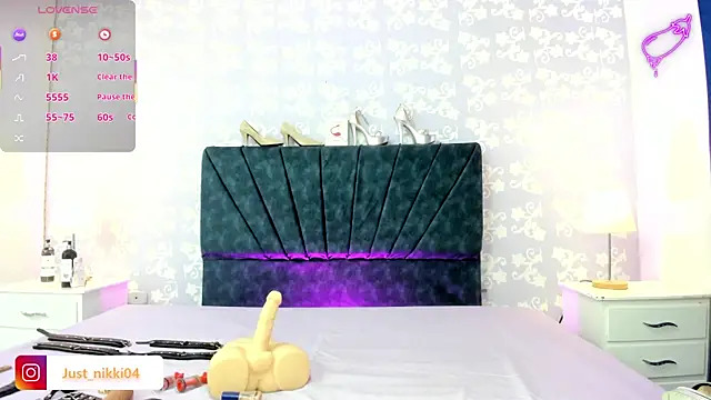  nicolesweet online show from March 19, 2026, 7:58 pm