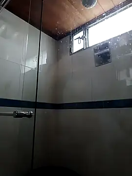 Vale Saenzz online show from March 18, 2025, 8:48 pm