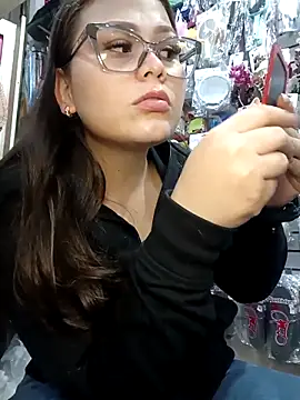 Vale Saenzz online show from October 1, 2025, 12:49 am