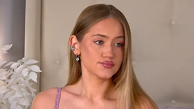 ur wet dreams online show from March 11, 2026, 4:17 am