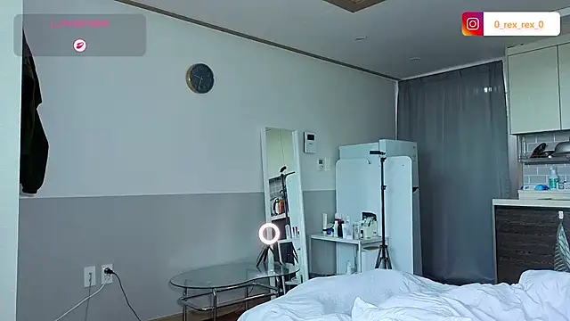 Doh728 online show from October 18, 2025, 12:34 am