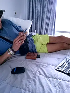 TAIZWRLD online show from November 20, 2025, 5:57 pm