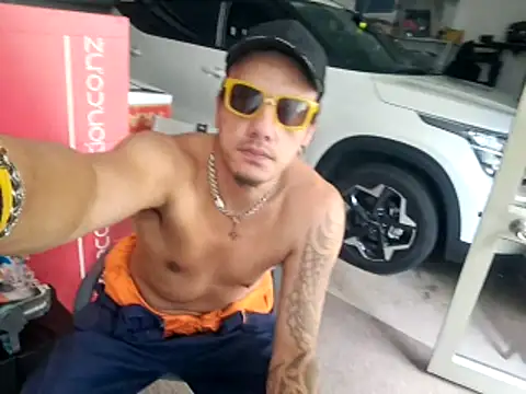 TAIZWRLD online show from November 18, 2025, 12:04 am