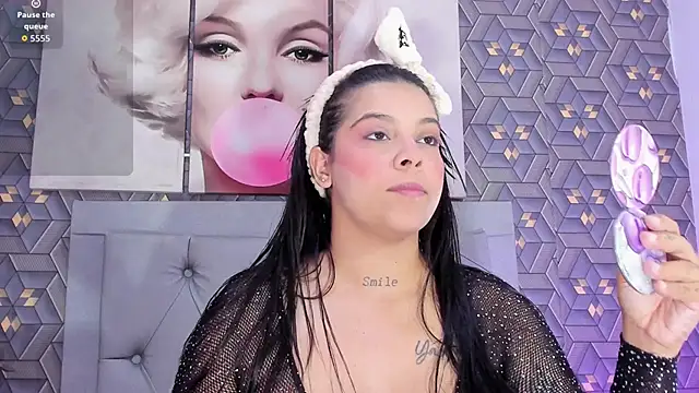 Emily rivera78 online show from November 20, 2025, 3:18 am