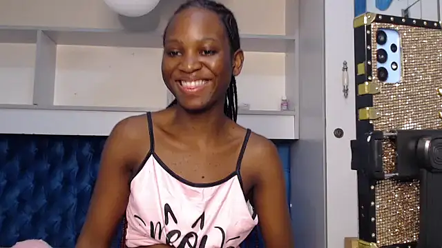 YoungDiva69 online show from September 18, 2025, 10:07 am