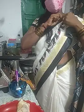 Snapshot of sweety006telugu chatting on July 18, 2026, 4:10 am sweety006telugu online show from July 18, 2026, 4:10 am