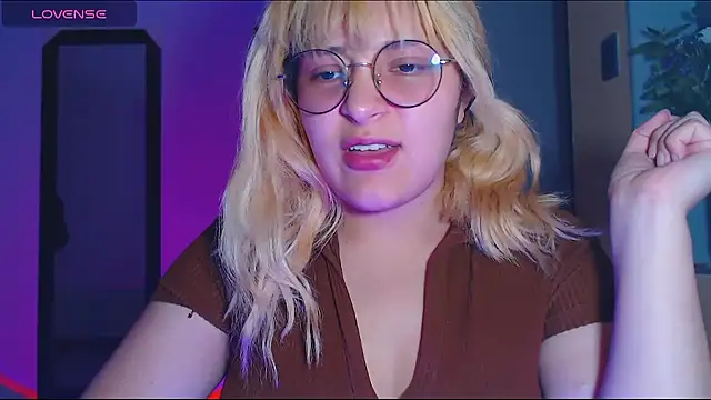 Hinako0Satorii  online show from March 20, 2025, 2:29 am