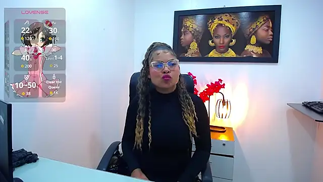 Snapshot of CamiilaReyes chatting on October 23, 2025, 1:32 pm CamiilaReyes online show from October 23, 2025, 1:32 pm