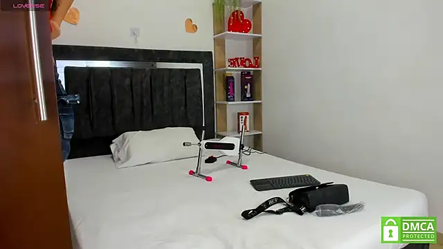 Nicol TransGirl online show from June 25, 2026, 5:45 am