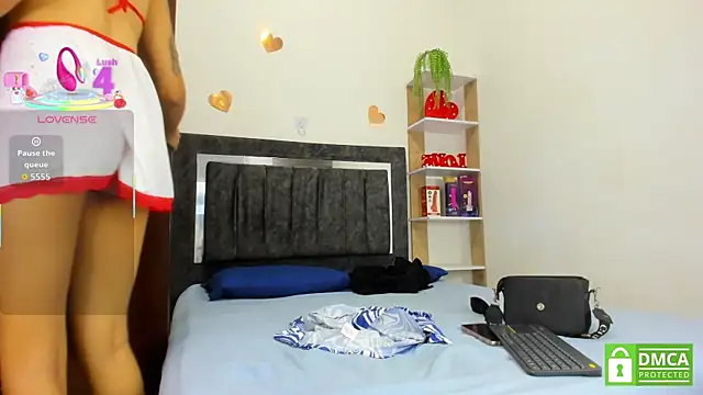 Nicol TransGirl online show from June 17, 2026, 5:29 am