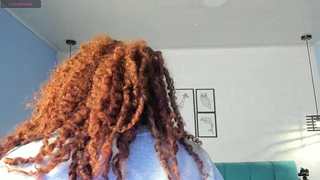 ninna curly online show from April 25, 2026, 4:04 am