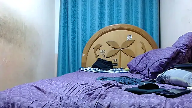 Snapshot of nakedlima chatting on June 15, 2026, 5:18 am nakedlima online show from June 15, 2026, 5:18 am