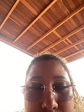 Snapshot of EvaQueen__ chatting on March 16, 2025, 9:16 pm EvaQueen online show from March 16, 2025, 9:16 pm