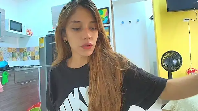 Alaiapink online show from April 30, 2026, 3:19 pm