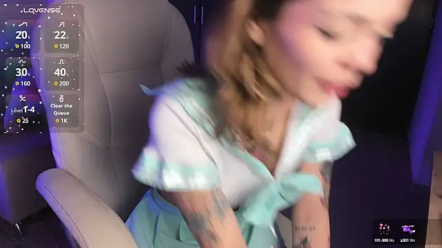 sabrinamoonie online show from February 28, 2025, 12:54 am