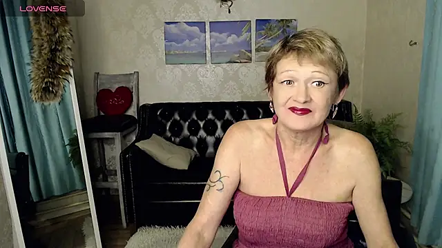 SexyGrandma  online show from October 17, 2025, 4:31 pm
