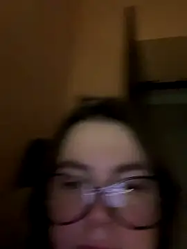 DearAlise online show from December 21, 2025, 12:07 pm