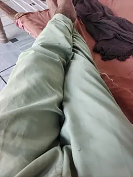 xmanrawan2 online show from October 10, 2025, 2:23 am