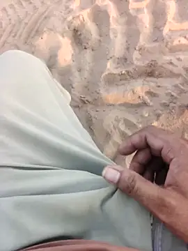 xmanrawan2 online show from October 2, 2025, 12:08 pm