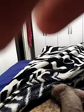 Vandre1235 online show from October 3, 2025, 1:42 am