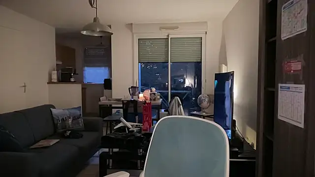 Funnyjul31 online show from October 18, 2025, 5:26 pm